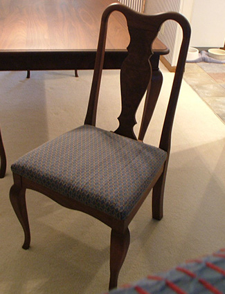 Queen Anne Chair with Burl Detail